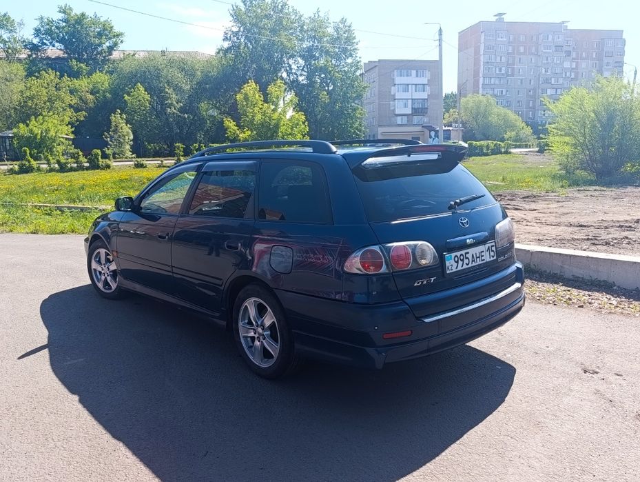 Продам Тойоту Калдину
