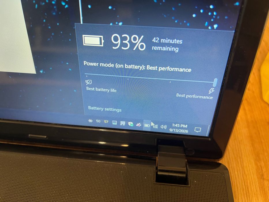 Laptop Acer 7741G i5 8gb 256ssd 17.3 ecran