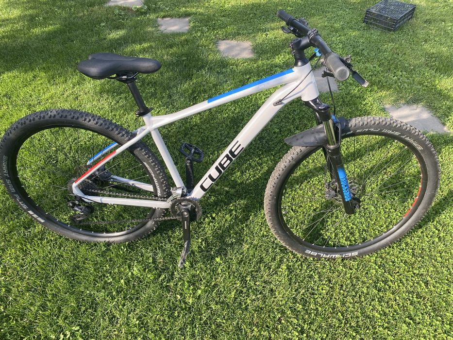 Bicicleta CUBE  full Shimano