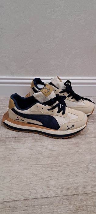 Кроссовки р 40-41, 12000