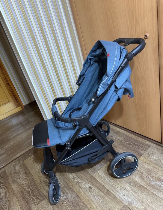 Продам Коляски разные