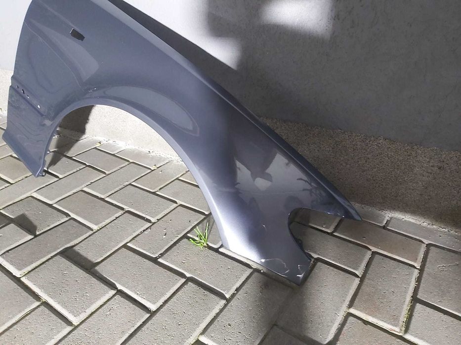 Aripa Fata Dreapta BMW E46 An 2002-2005 Gri Inchis