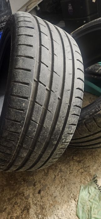 Vand Anvelope Vara Nokian 235/40/R18