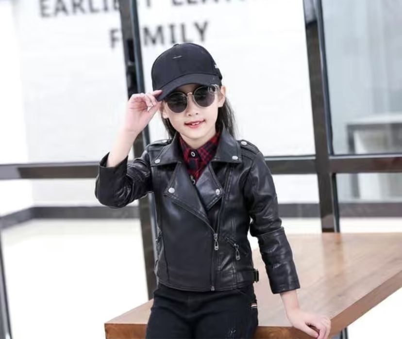 Продам кожанку для девочек