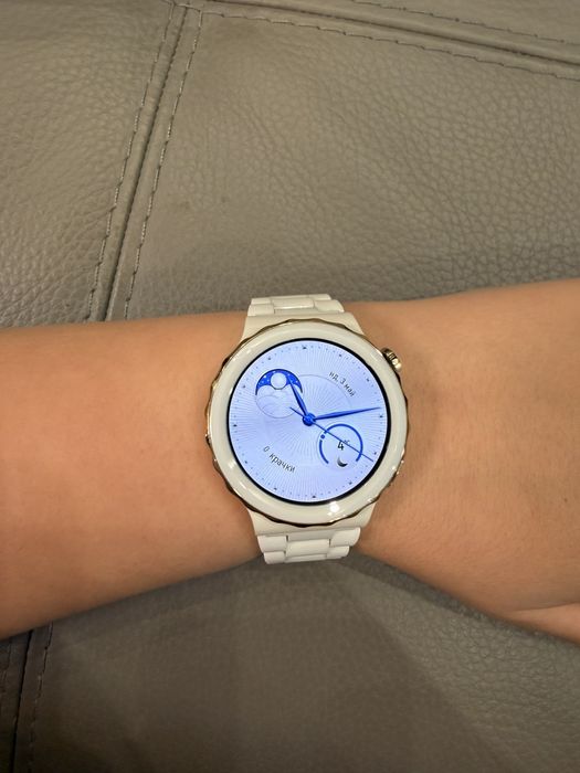 Huawei Watch GT 3 Pro, Gold Bezel White Ceramic Case, 43 mm