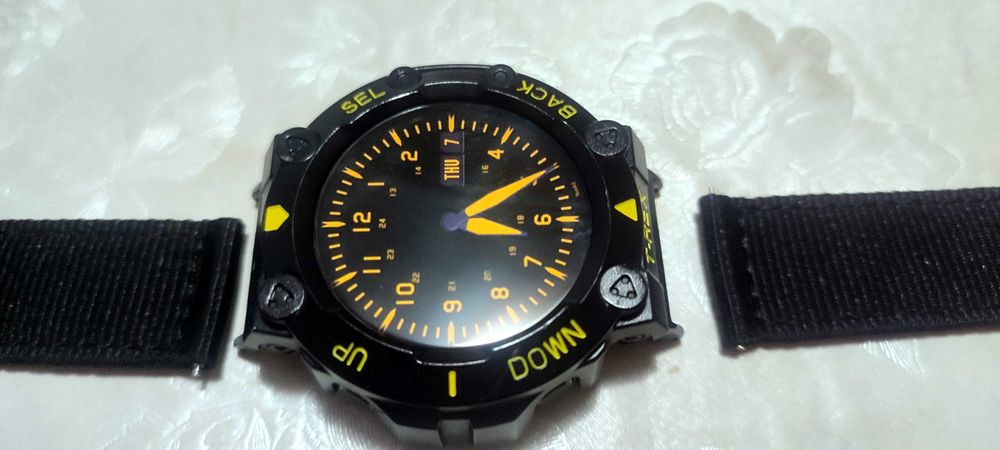 Отличен Amazfit Watch T-Rex 2 , GPS, батерия 20 дни+5 каишки+протектор