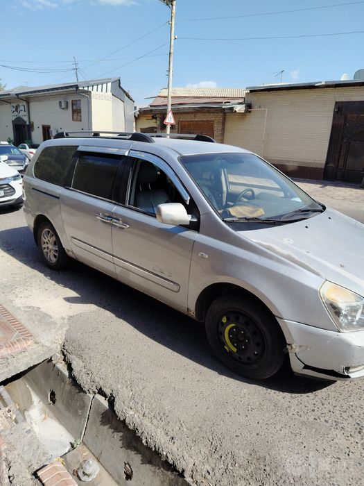 Срочно KIA корновал сотилади