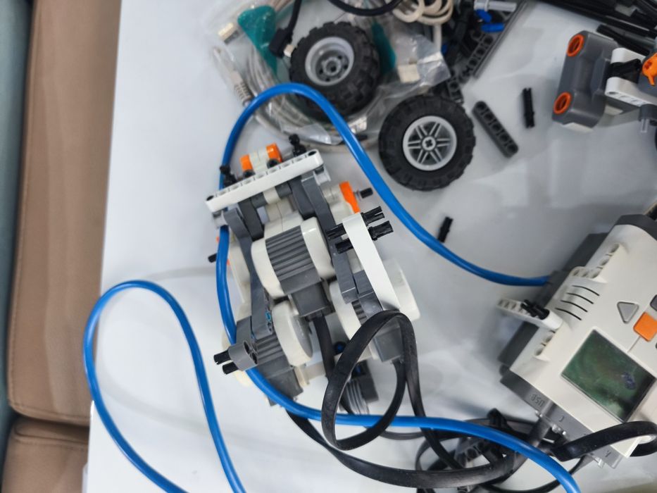 Конструктор Lego NXT 1.0 б/у компоненты