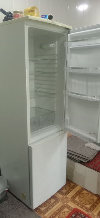Холоделник артел почти в новый  идеальном состояние