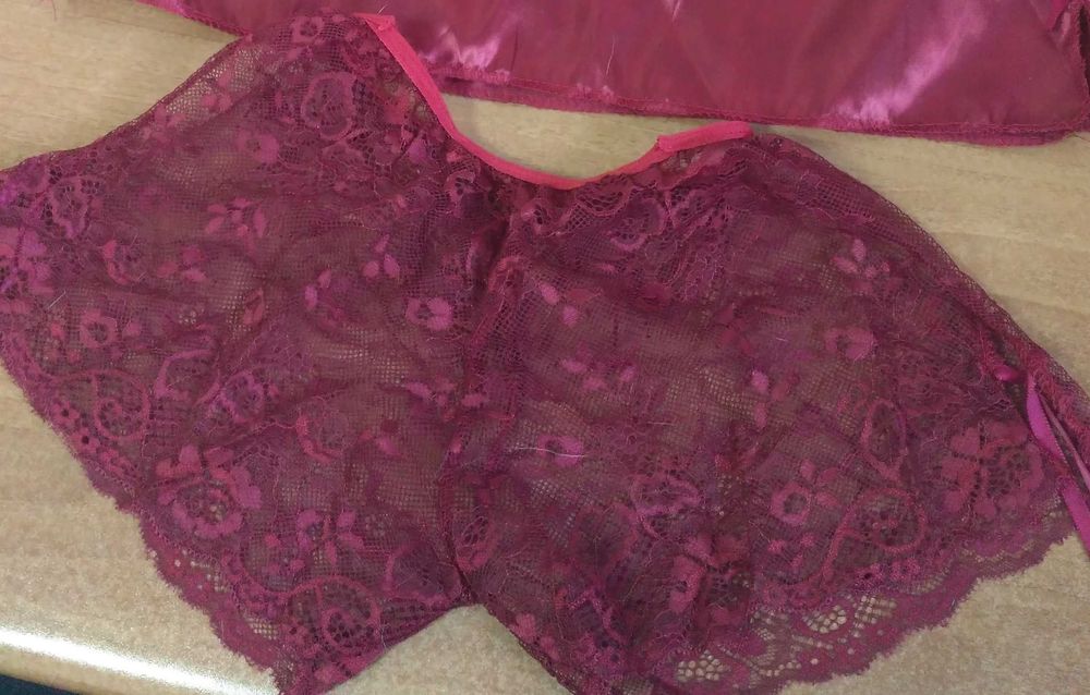 Шортики Adidas  и др. одежда для девочки