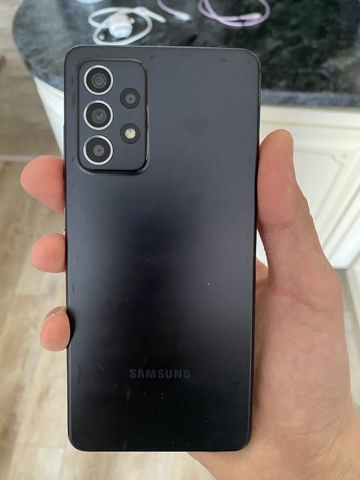 Продам Телефон Самсунг А52