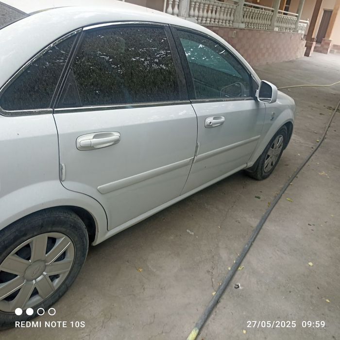 Sirochno sotiladi 5000 laseti 18 matot