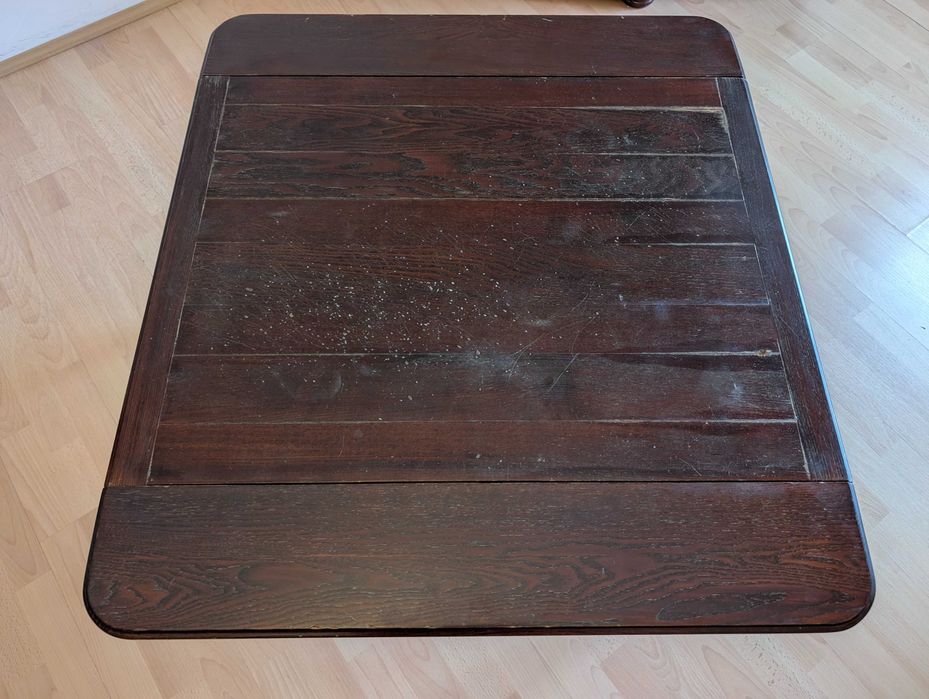 Masută din lemn extensibilă, stil clasic, compactă