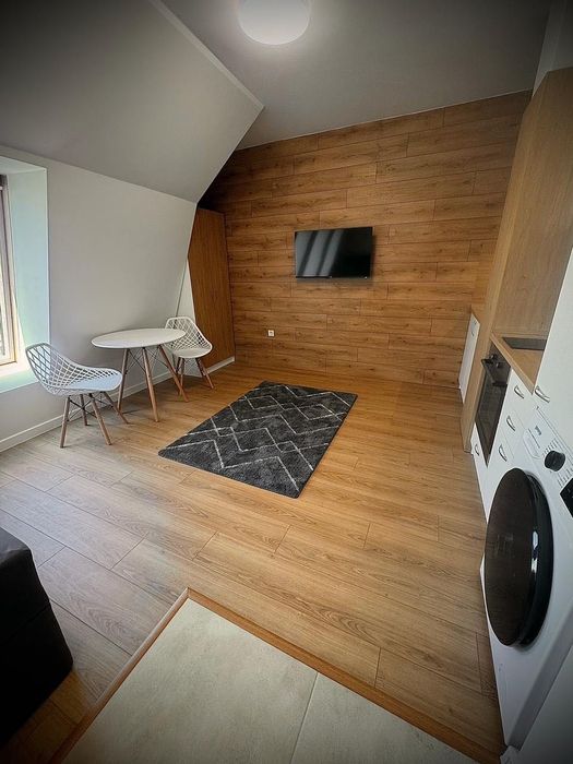 Дава се под наем Едностаен апартамент в Лясковец - 22 кв.м за 204 € - Снимка #2