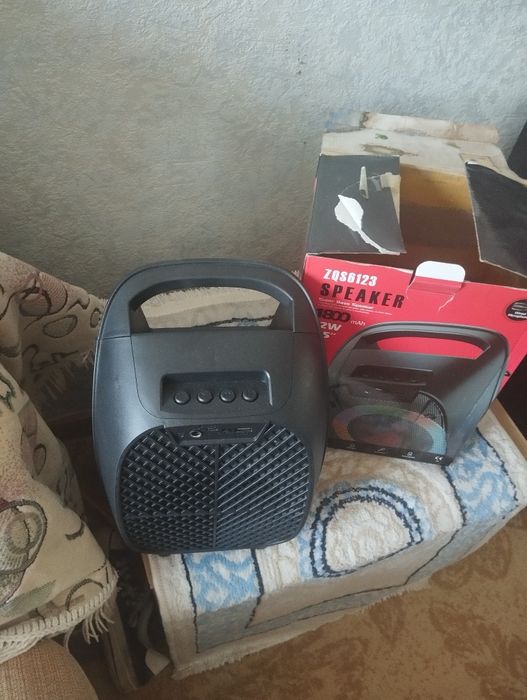 Портативная колонка usb , Bluetooth.