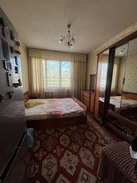 Продается Чиланзар-3  торговый центр 2/4/4