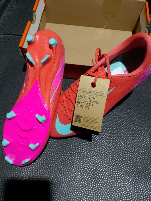 Футболни обувки  Nike Mercurial  Air Zoom Vapor 16 .чисто нови Номера