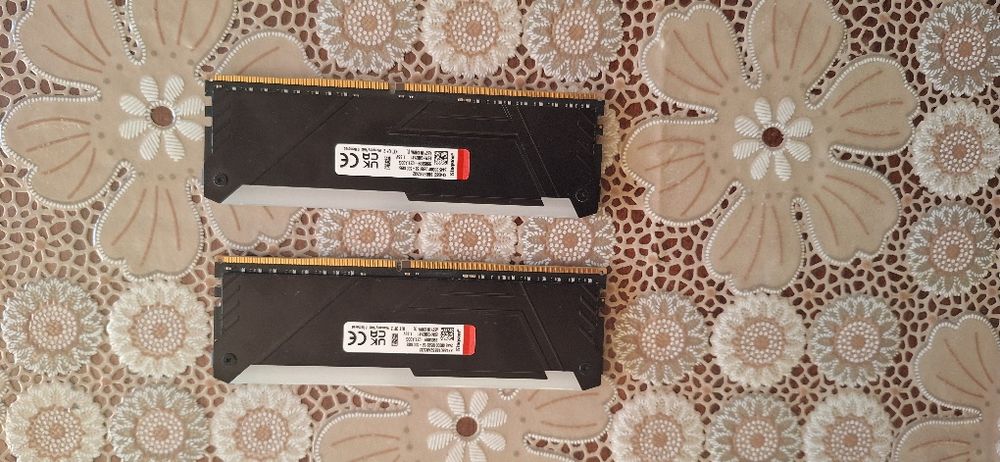 32GB (2x16) DDR4 Kingston FURY BEAST RGB BLACK