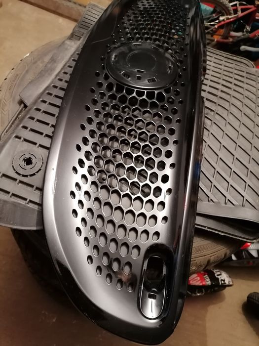 Grila fata (masca) + carcasa oglinda auto Smart W435