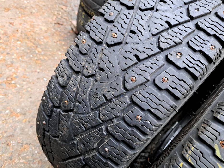 2 anvelope 225/75 R16C Nokian
