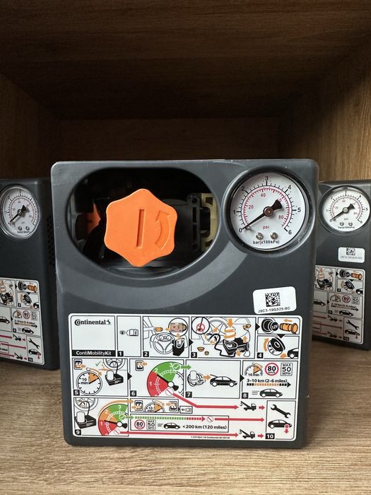 НОВИ ОРИГИНАЛНИ компресори за гуми, аптечки за кола