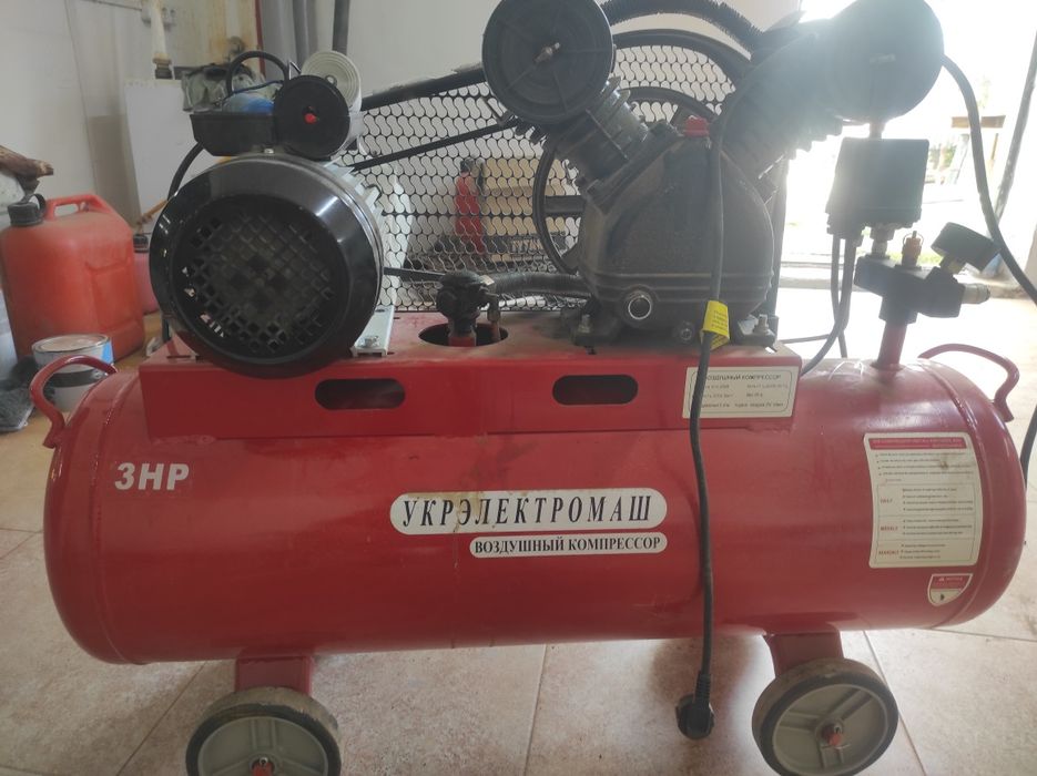 Продам воздушный компрессор 120.000