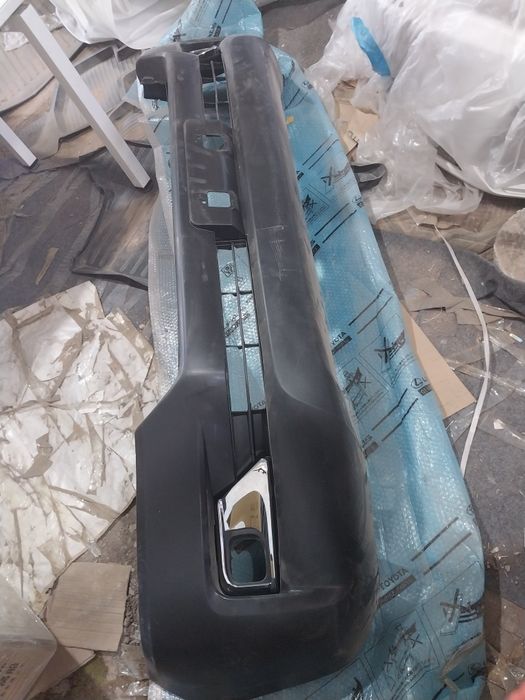 Бампер передний lc200