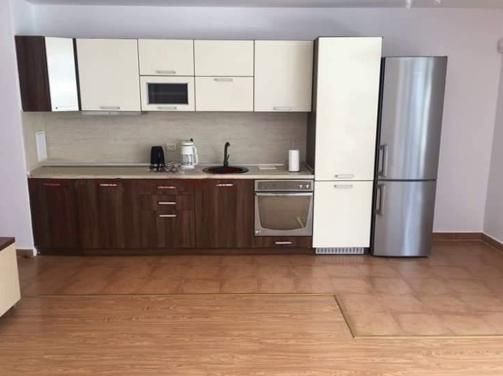 Дава се под наем Двустаен апартамент в Бургас, Лазур - 80 кв.м за 610.98 € - Снимка #1