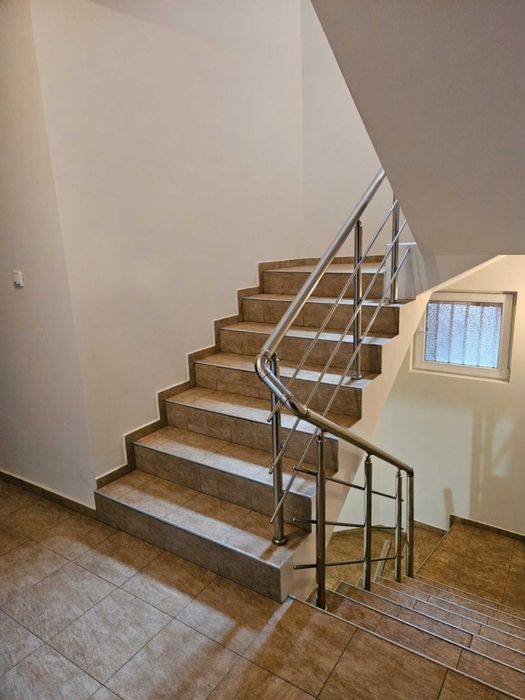 Дава се под наем Двустаен апартамент в Пловдив, Център - 70 кв.м за 408 € - Снимка #1