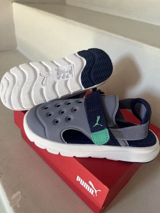 Чисто нови детски сандали Puma