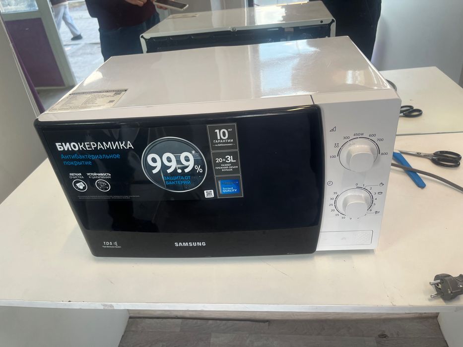 Микроволновка Samsung