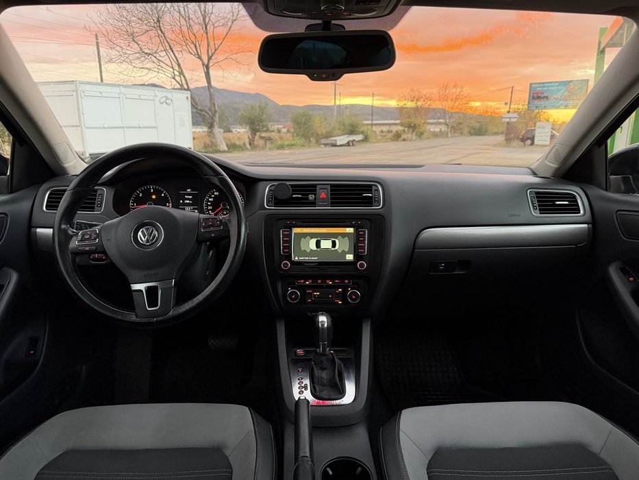 Volkswagen Jetta 1.6Tdi Automata