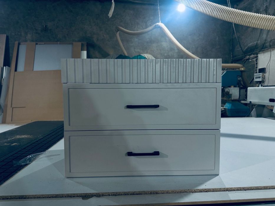 под умыапльник мебель новый