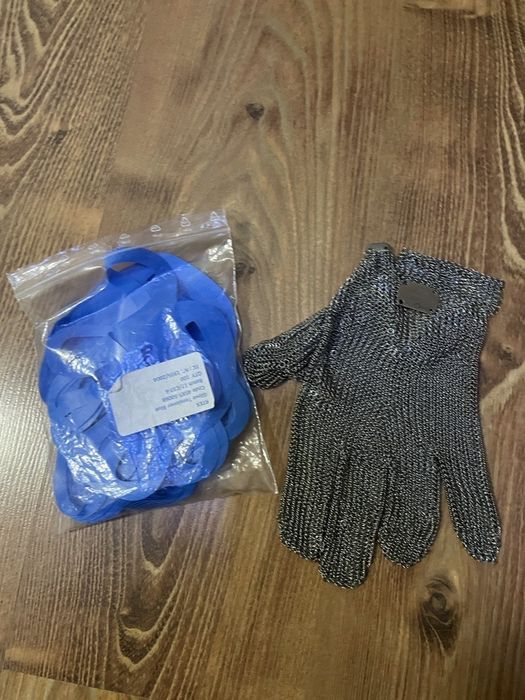 Перчатки кольчужные, фартуки кольчужные