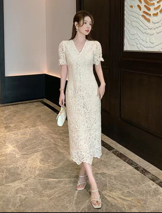 Продам новое платье цвета Шампань