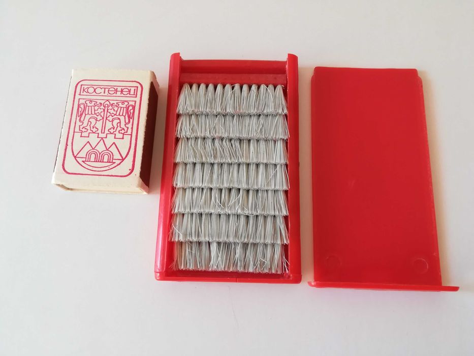 За колекционери. Ретро  Антикварна Уникална четка за дрехи