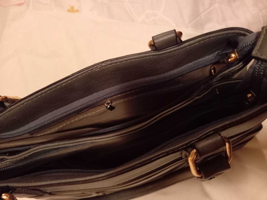 Дамска чанта - нова