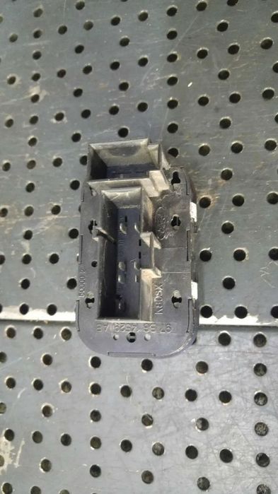 Butoane geamuri electrice ford mondeo 2 bap 97bg14529ab 03161801