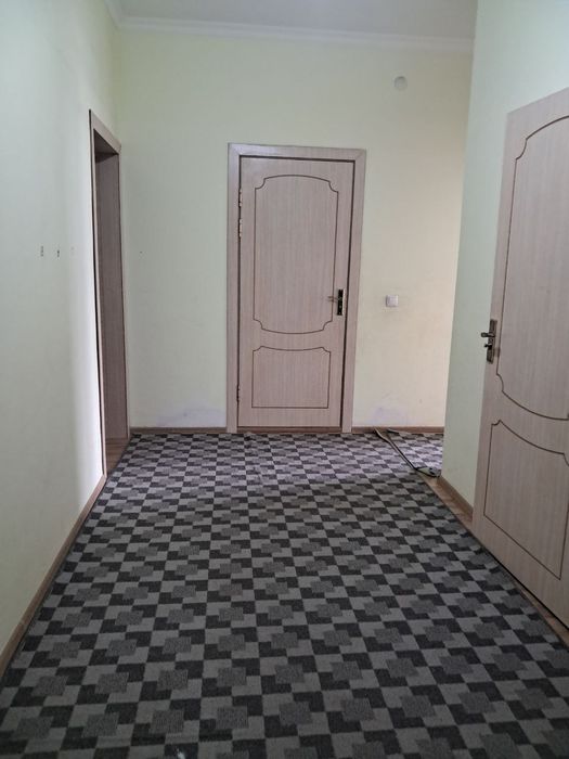 Срочно 2 хонали квартира сотилади!!!