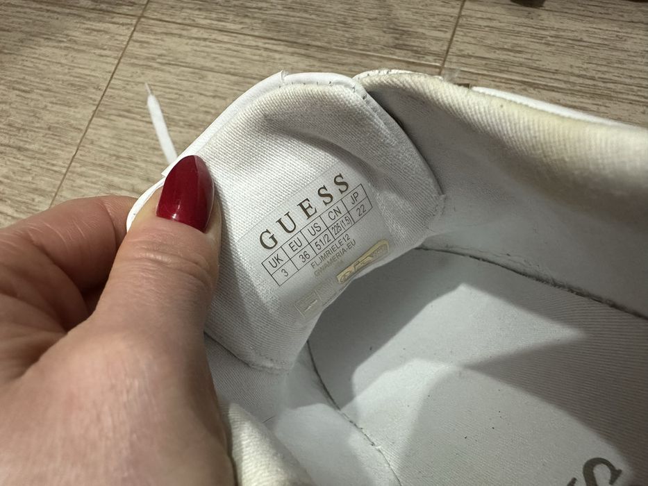 Дамски маратонки Guess