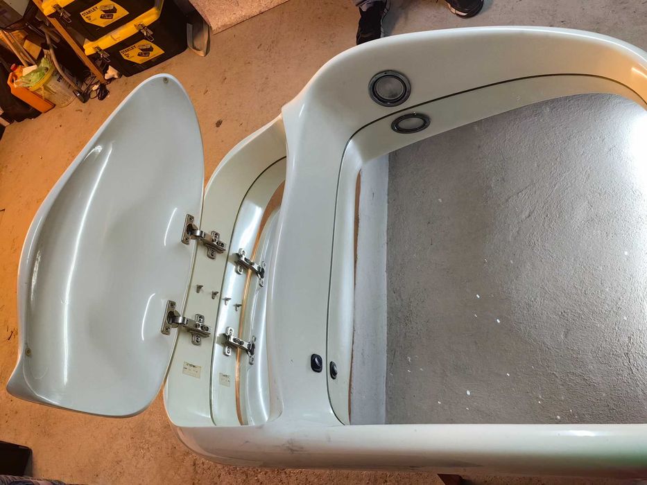 Горен ПВЦ шкаф за баня