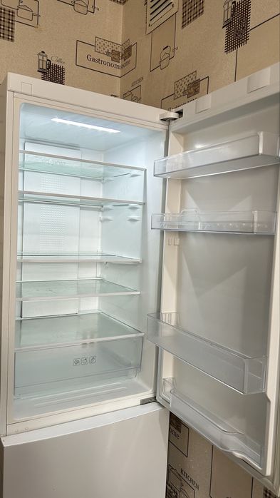 Продам Холодильник Haier!