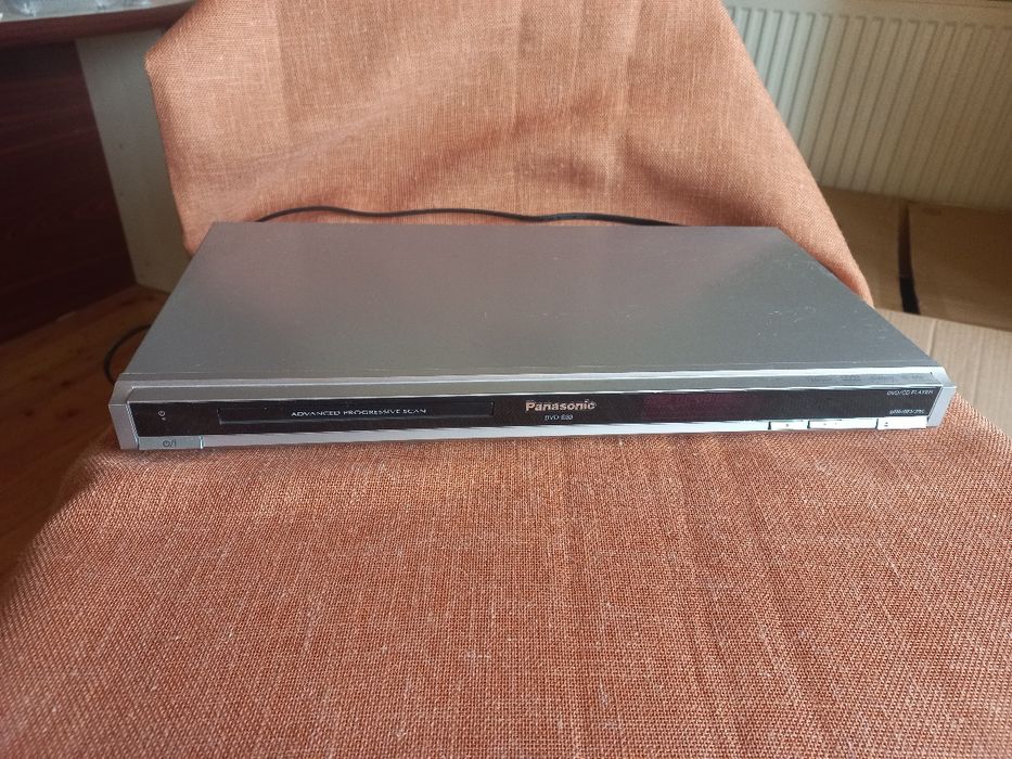 DVD player Panasonic DVD-S33EG-S