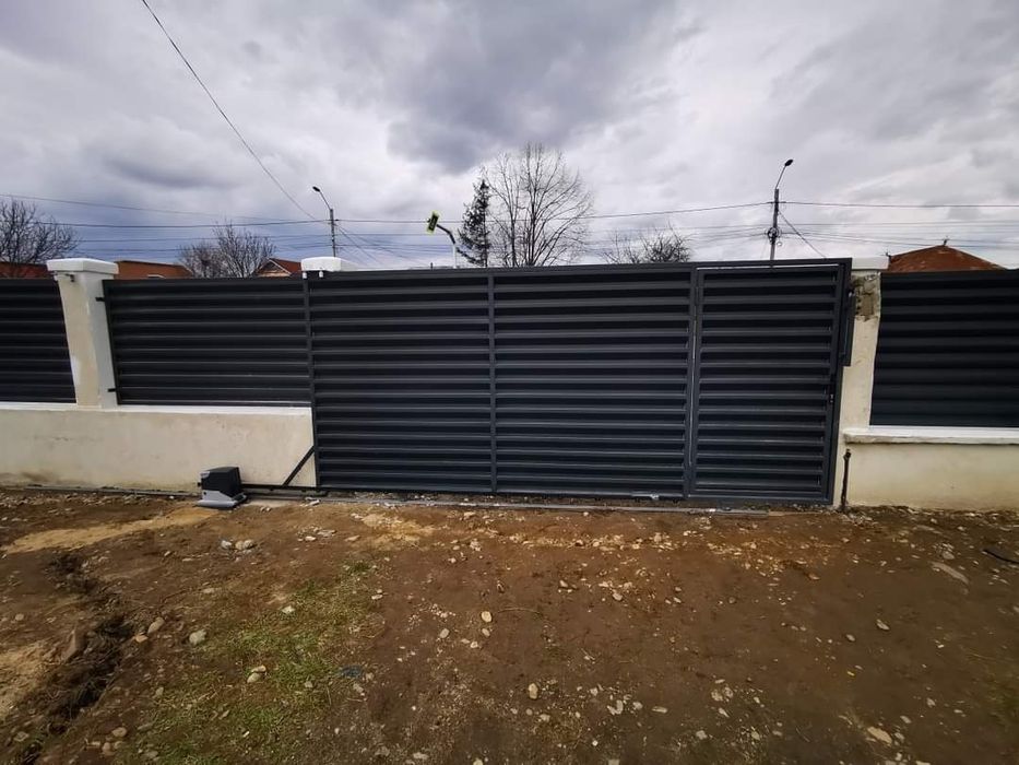 Uși de garaj rezidențiale și industriale