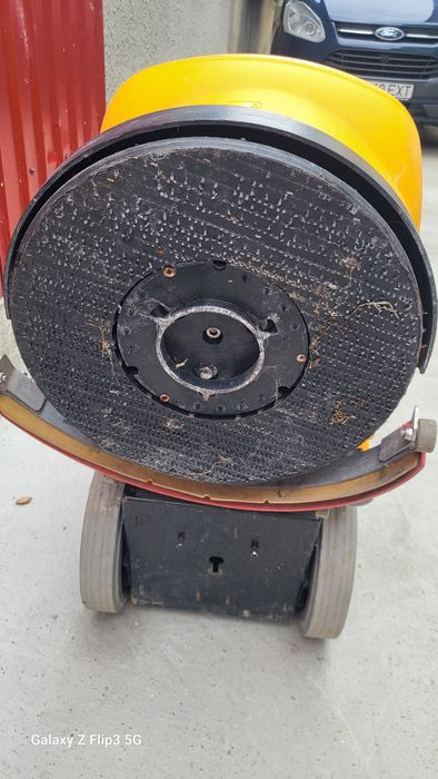 Masina de curățat Baby