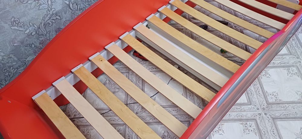 Кровать- машинка