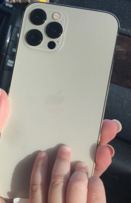 iphone 12 про с гарантиией