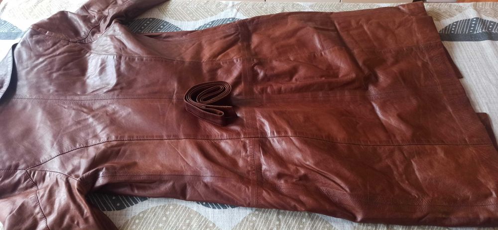 Кожено винтидж манто