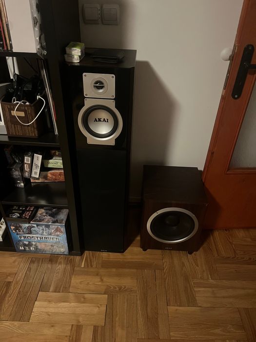 Тонколони Akai S006A-305 5.1 + A/V receiver Pioneer VSX-832