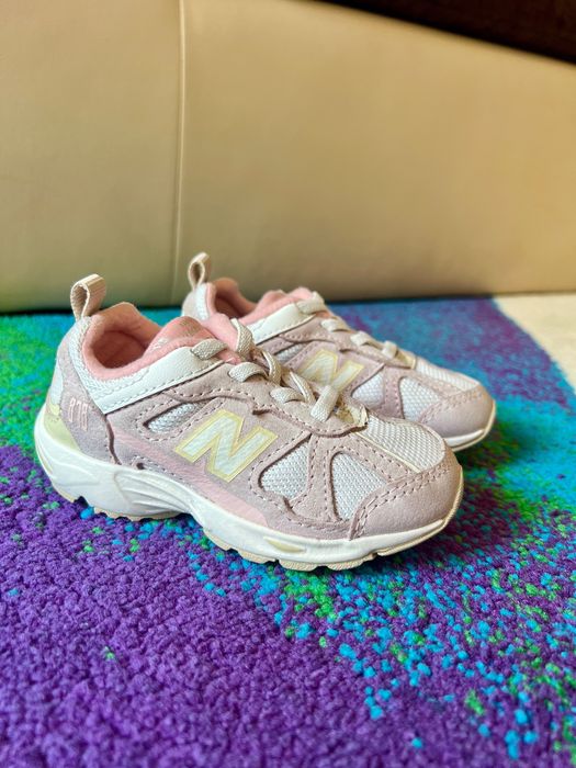 Adidași New Balance fete Nr. 23,5